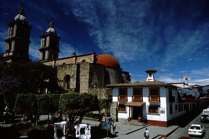 Valle de Bravo Private Day Trip from Mexico City — Lake Views, Sanctuary & Adventure photo 2