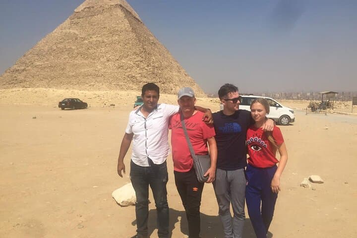 VIP Cairo Day Tour from Sharm: Pyramids, Grand Egyptian Museum & Khan El Khalili photo 2