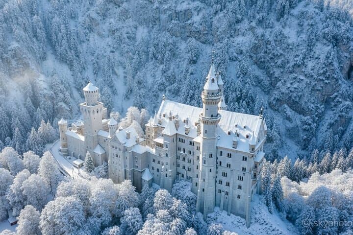 Private Munich Day Tour to Neuschwanstein and Linderhof: Castle Day Trip photo 3