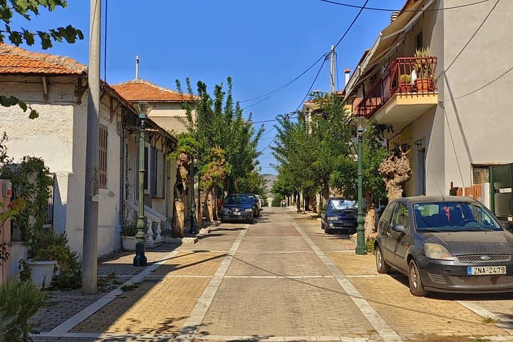Nea Filadelfeia Walking Tour — Alsos Park, AEK Arena & Refugee Heritage photo 3