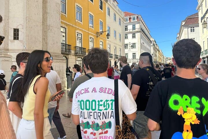 Lisbon Outdoor Treasure Hunt Adventure Game — WhatsApp-Guided City Puzzle photo 2