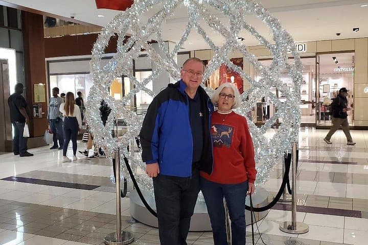 Houston December Holiday Lights Tour: Waterwall, The Galleria & Tanglewood photo 1