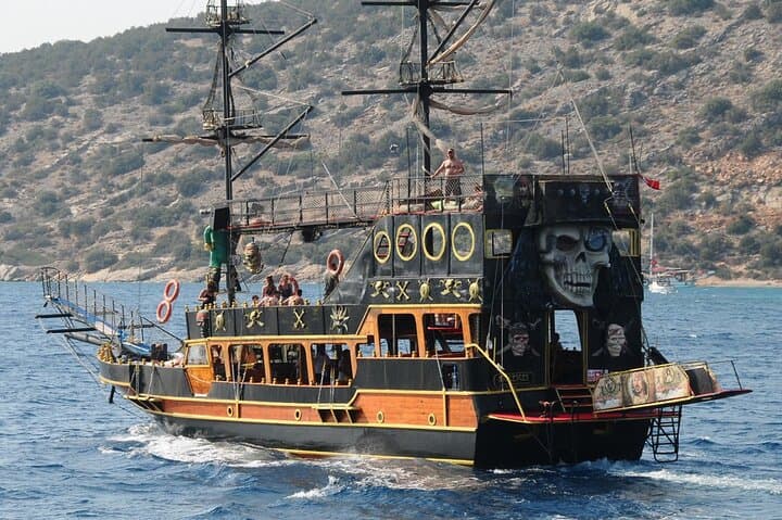 Bodrum Pirate Boat Trip: Swim, Snorkel & Party the Aegean Bays