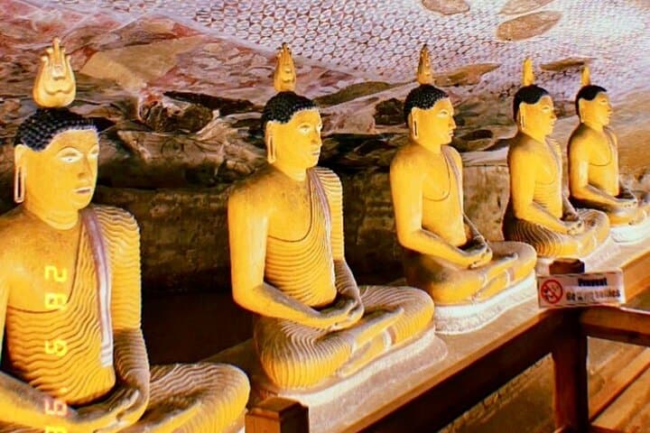 Five-Day Private Circuit: Culture, Safari and Beaches Across Sri Lanka photo 3
