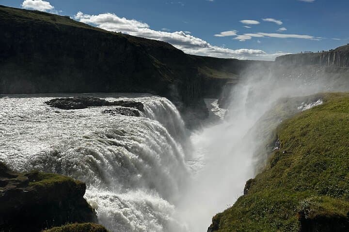 Golden Circle Iceland: Gullfoss, Geysir & Thingvellir Private Day Tour photo 4