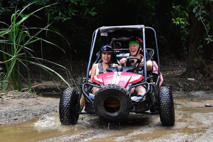 Roatan Dune Buggy Jungle Tour with Rum & Chocolate Tastings photo 2
