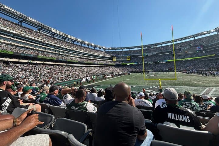 Attending a New York Jets Game at MetLife Stadium: Fan Guide & Practical Tips