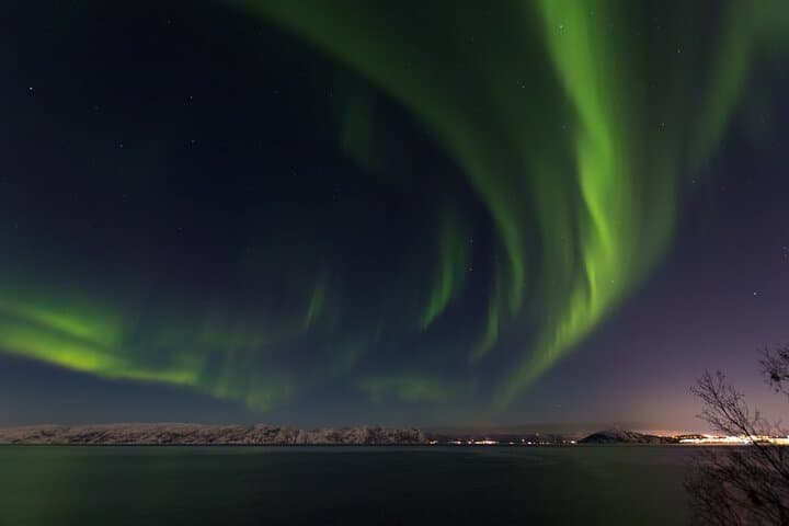 Private Tromsø Northern Lights Minibus Chase: Aurora Tour & Photo Guide photo 4