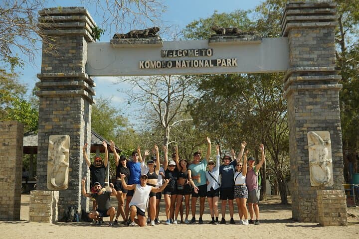Labuan Bajo Komodo Day Tour: Padar Hike, Pink Beach & Snorkeling with Manta Rays photo 2