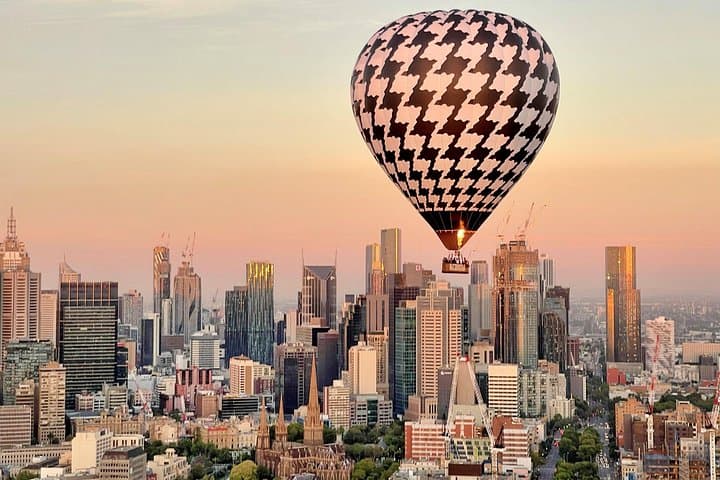 Sunrise Balloon Flight Over Melbourne — Dawn Skyline Hot Air Balloon Tour photo 3