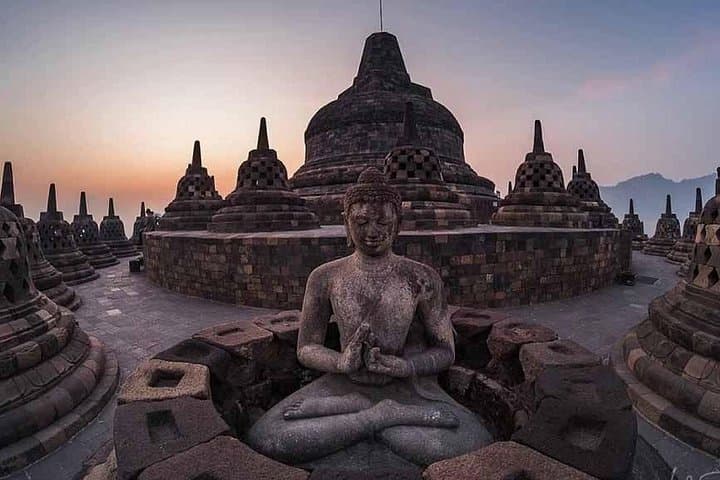 2-Day Borobudur, Prambanan & Merapi: Volcano Jeep Ride and Selogriyo Rice-Terrace Trek photo 4
