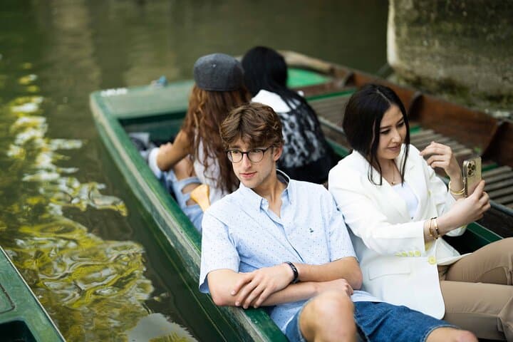 Oxford Walking and Chauffeured Punting Tour — Alumni-Led With New College Access photo 4