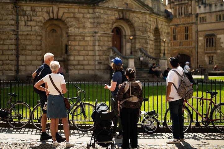 Oxford Walking and Chauffeured Punting Tour — Alumni-Led With New College Access photo 5