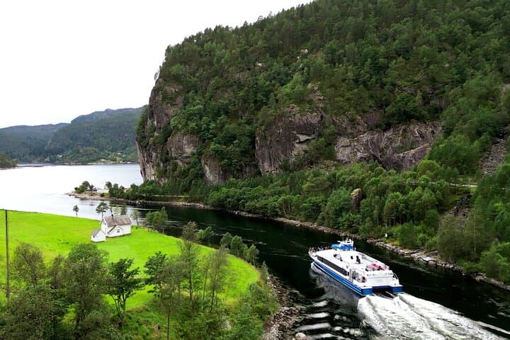 Mostraumen Fjord Cruise from Bergen — Half-Day Catamaran Through Narrow Straits photo 6