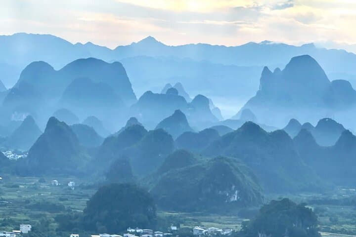 Xianggong Hill to Yulong River: Private Yangshuo Tour with Sunrise Views, Rafting & Cycling photo 2