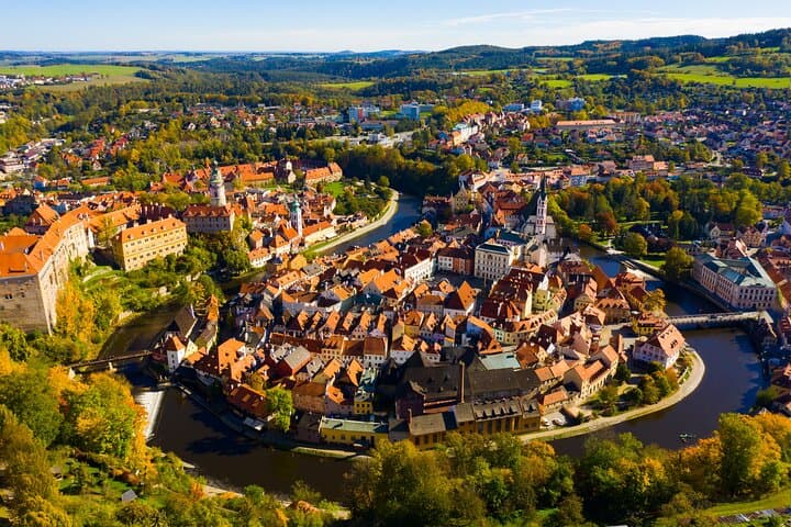 Cesky Krumlov Day Trip from Prague: Castle Views, Vltava Meanders & Historic Streets