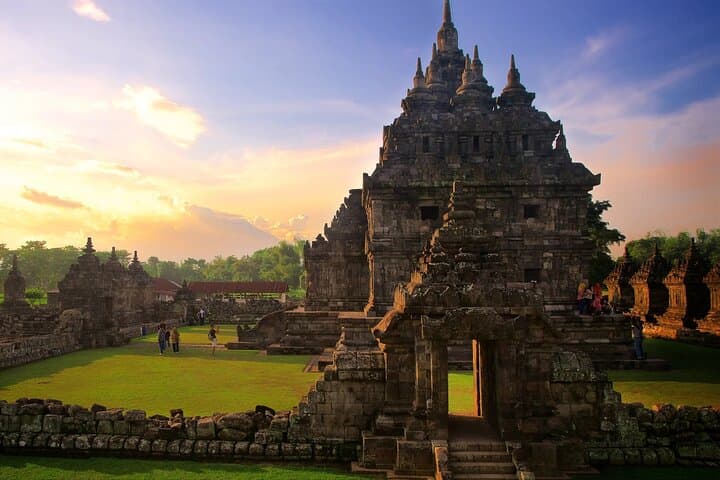 Merapi Sunrise, Prambanan & Borobudur: Full-Day Yogyakarta Adventure photo 3