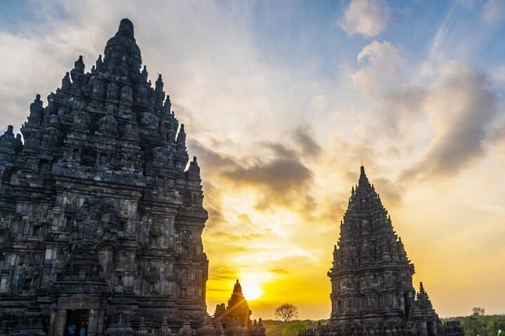 Merapi Sunrise, Prambanan & Borobudur: Full-Day Yogyakarta Adventure photo 4