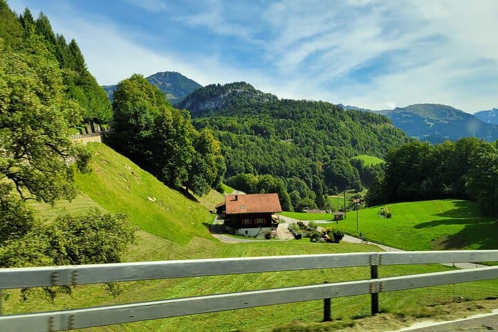 One-Day Private Car Tour: Lucerne, Interlaken, Lauterbrunnen & Thun photo 6