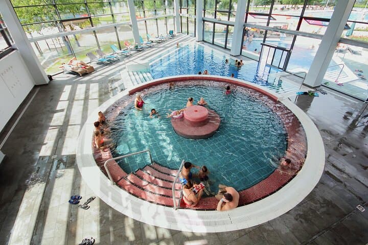Paskál Thermal Bath — Budapest’s Modern Thermal Escape for Families and Wellbeing