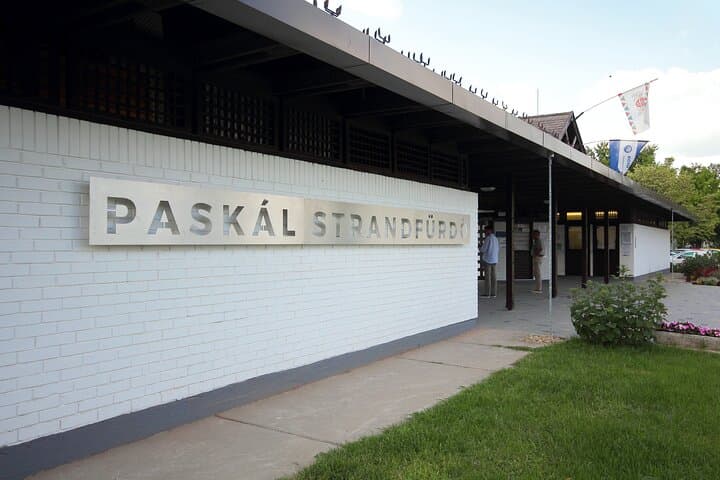 Paskál Thermal Bath — Budapest’s Modern Thermal Escape for Families and Wellbeing photo 6