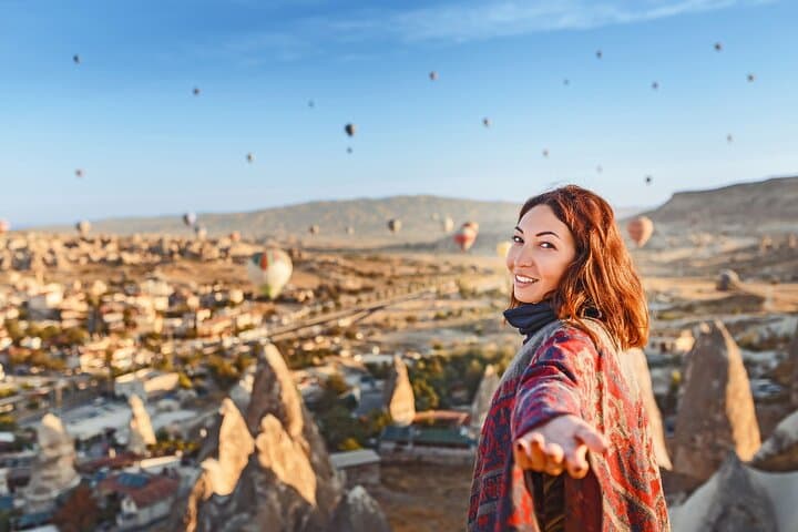 Sunrise Balloon Watch in Cappadocia: Private Early-Morning Experience
