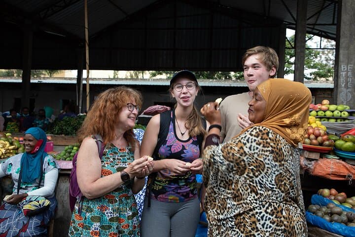 Nyamirambo Walking Tour: Kigali Cultural Food & Community Experience