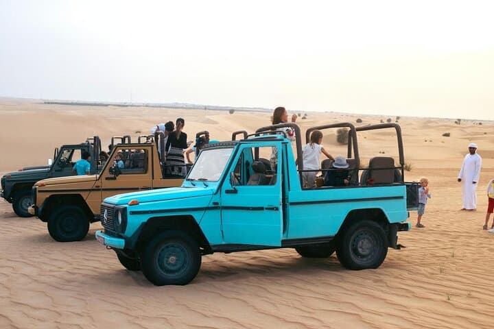 Evening Vintage G-Class Heritage Safari: Dubai Desert Sunset, Bedouin Camp & Stargazing