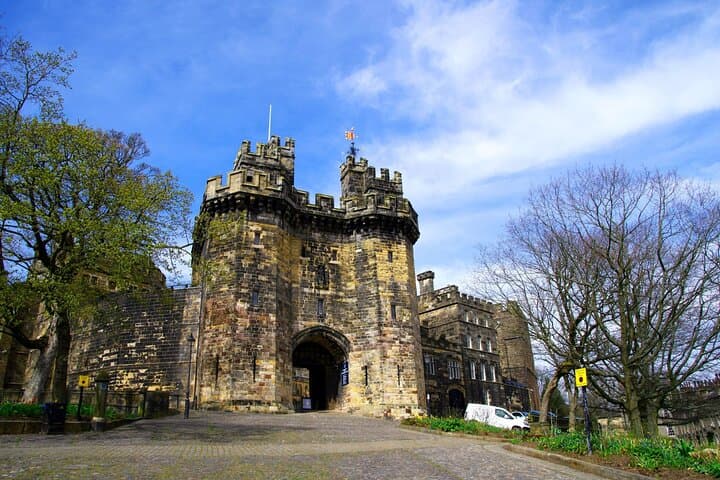Lancaster Self-Guided Treasure Hunt: Interactive City Quest photo 5