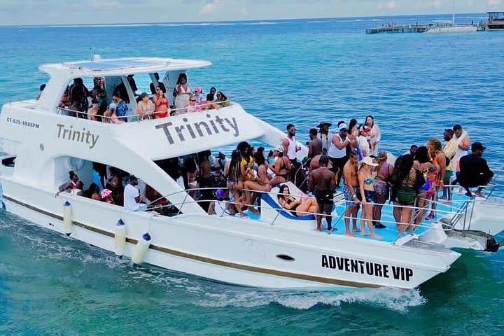 Punta Cana Hip-Hop Party Boat: Adults-Only Open-Bar Cruise & Sandbar Experience photo 1