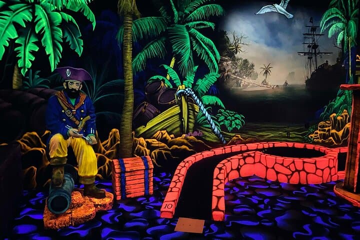 MagiQuest Pigeon Forge Combo: Wand Game, Mirror Maze & Pirate Mini Golf photo 5