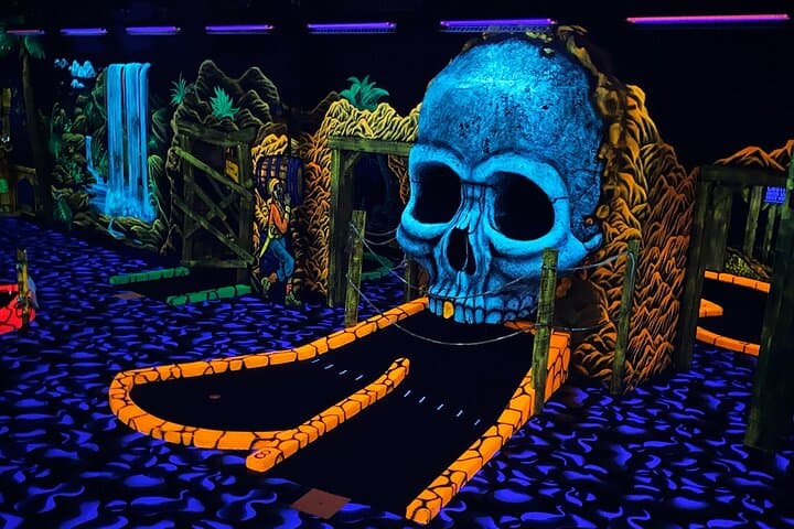 MagiQuest Pigeon Forge Combo: Wand Game, Mirror Maze & Pirate Mini Golf photo 6