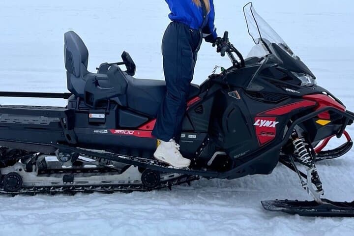 Levi Snowmobile Wilderness Ride: 25km Guided Arctic Safari