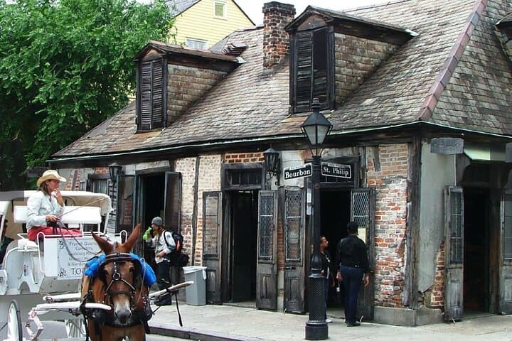 French Quarter Voodoo and Vampire Walking Tour - New Orleans History