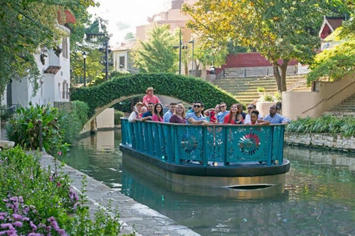 Explore San Antonio’s Culture and History with the Trolley and Go Rio Riverwalk Cruise Combo