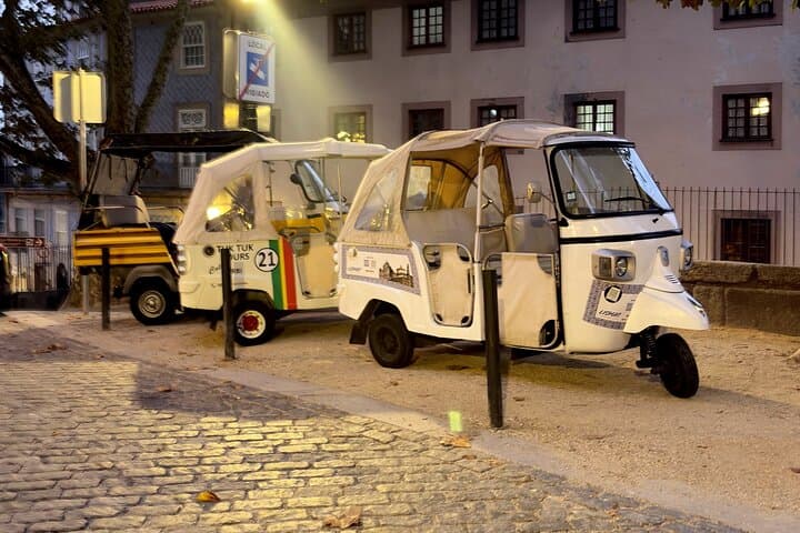 Porto Tuk-Tuk City Tour: 60-Minute Highlights of Ribeira & Historic Centre photo 6