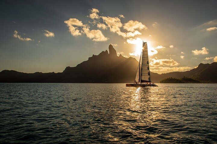 Bora Bora Luxury Catamaran Sunset Cruise — 46ft Sunset Escape