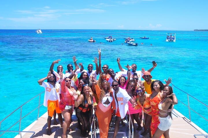 Hip Hop Party Boat Punta Cana — Open-Bar Catamaran to Natural Pool photo 2