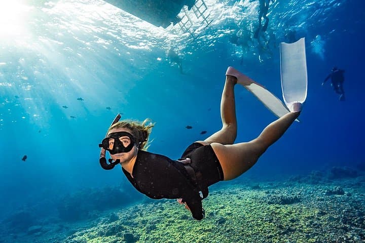 Molokini Crater Two‑Site Snorkel Adventure from Kihei — Half‑Day Cruise to Turtle Towns photo 3