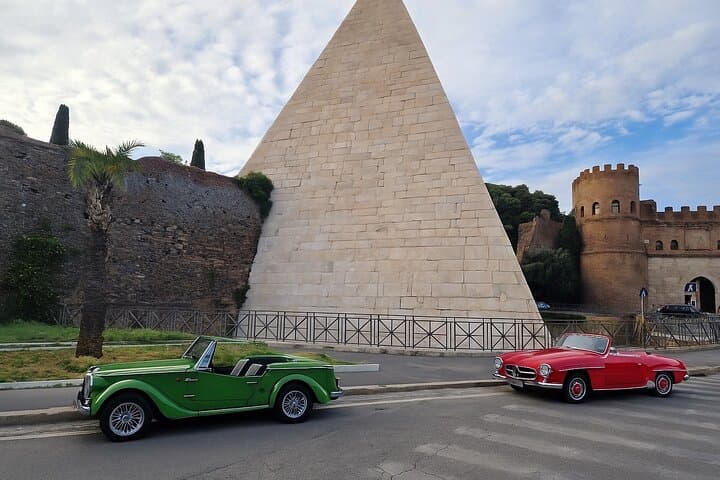 Drive Rome's Hills in a Classic Cabriolet: Panoramic Vintage Car Tour photo 2
