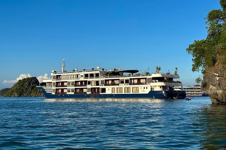 Lan Ha Bay Luxury 2-Day Cruise from Hanoi: Balcony Cabin, Kayaking & Caves photo 2