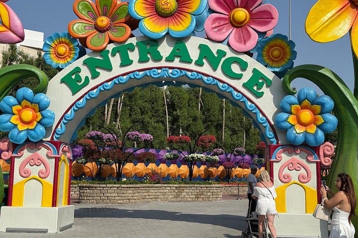 Miracle Garden & Global Village Day Trip from Ras Al Khaimah — Transport Included photo 3