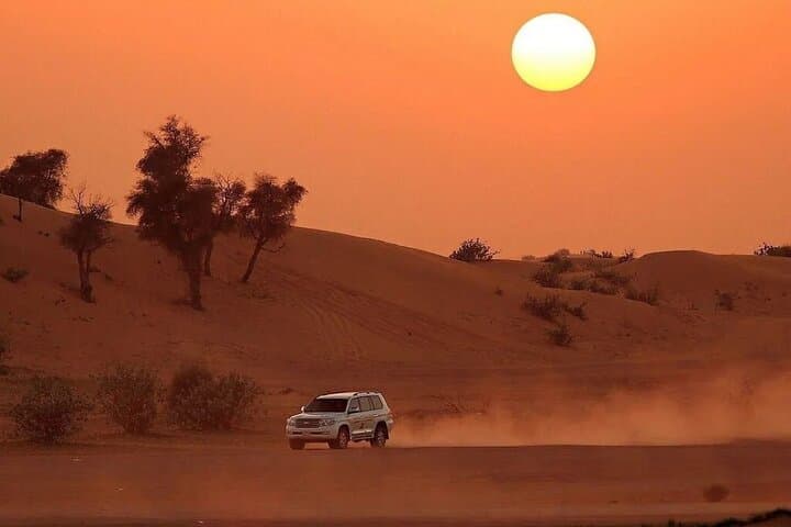 Sunrise Desert Safari: Dubai Morning Dune Bashing & Sandboarding