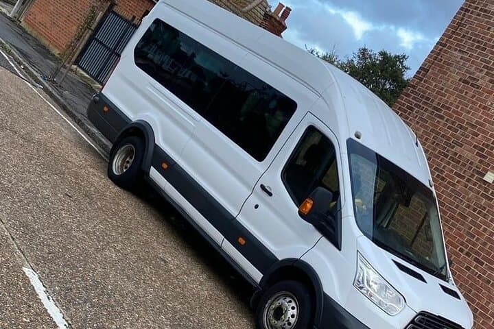 Portsmouth Port to Heathrow Airport Transfer — Private Fixed-Price Ride (No Surge)