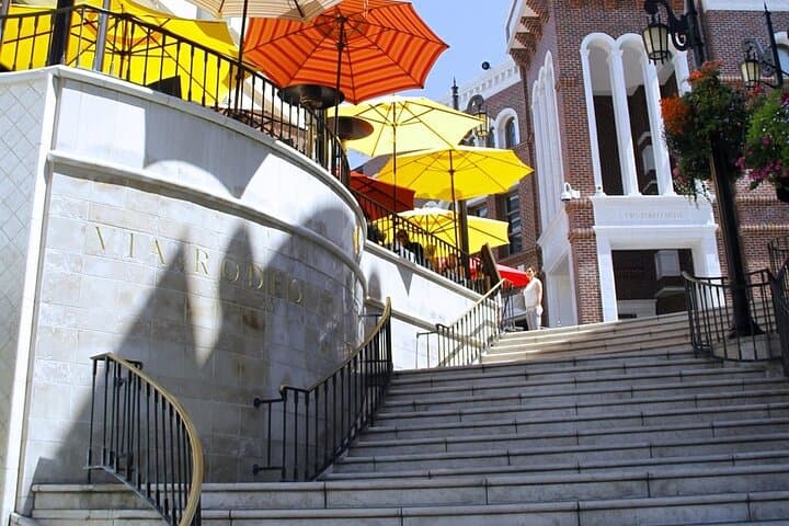 Hollywood Murder Mystery Escape Game — Self-Guided Detective Walk on Hollywood Boulevard photo 4