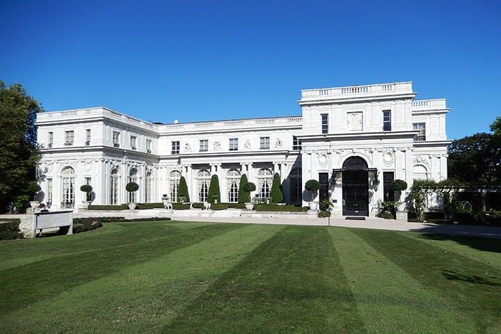 Newport Open-Air Trolley Tour & Breakers Mansion Admission — Ocean Drive and Gilded Age Mansions photo 5