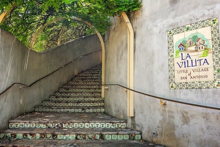 San Antonio Downtown Highlights: Private Guided Walking Tour of the Alamo & River Walk photo 6