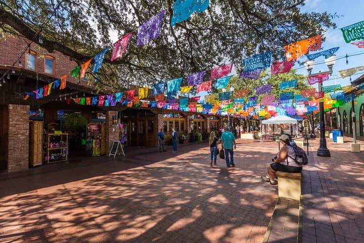 San Antonio River Walk: Downtown Walking Tour and Narrated River Cruise photo 5