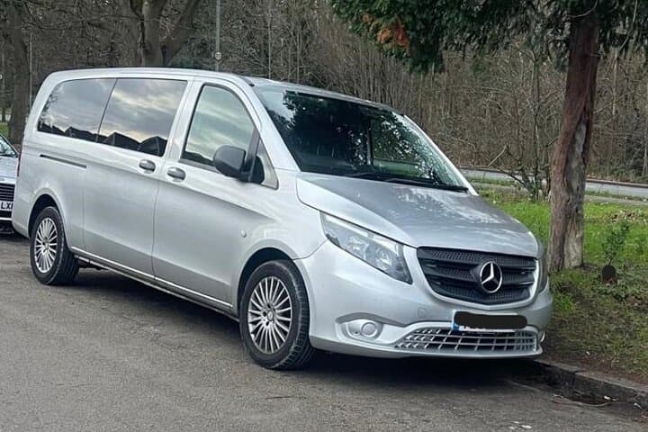 London to Warner Bros Studio: Round-Trip Private Transfers to the Harry Potter Tour photo 4