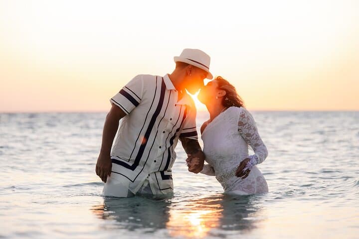 Private Vacation Photoshoot in Destin: Professional Beach Photos & Local Guidance photo 5